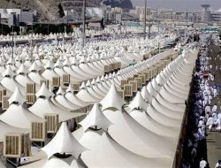 Pilgrims Brave Sweltering Heat in Mina: A Sea of Faithful Pilgrims Brave Sweltering Heat in Mina: A Sea of Faithful
