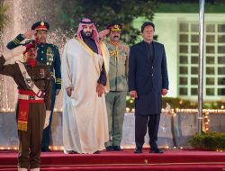 PM Heads to Pakistan Following Visit to Saudi Arabia