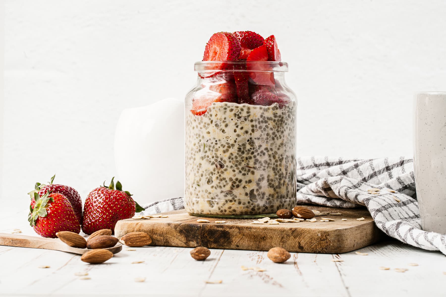Protein-Packed Plant-Based Overnight Oats: Chia, Sunflower, & Pumpkin Seeds with Fresh Strawberries