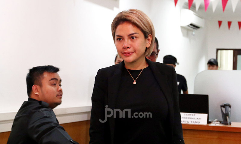 Nikita Mirzani Dipindahkan ke Kejari Jaksel, Fahmi Bachmid Kunjungi Rutan Hari Ini
