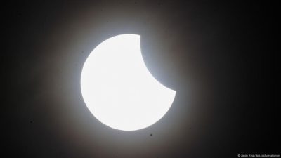 Why We’re Dreaming of Returning to the Moon
