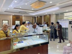 Harga Emas Antam Logam Mulia Hari Ini Rabu (25/6): Stabil Tanpa Perubahan Harga Emas Antam Logam Mulia Hari Ini Rabu (25/6): Stabil Tanpa Perubahan