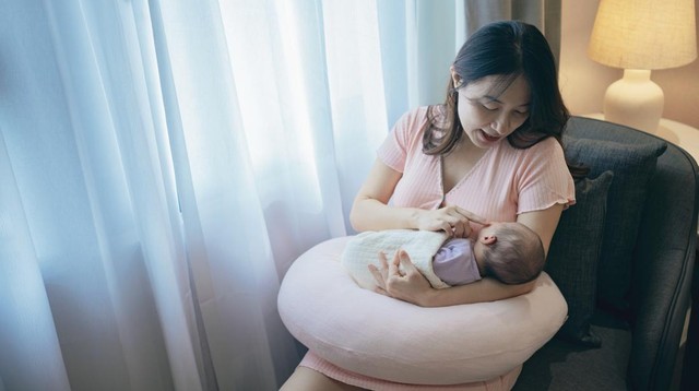 Mengapa Payudara Terasa Nyeri Saat Disentuh? Ini Dia Penyebab dan Solusinya
