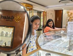 Harga Emas Antam Hari Ini Tetap Stabil di Rp 1.888.000 per Gram