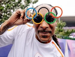 Snoop Dogg: Kisah Karier yang Akan Diangkat ke Layar Lebar
