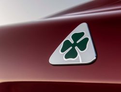 Alfa Romeo Promises ‘Big Surprises’ in Upcoming Quadrifoglio Models – International Edition (English) Alfa Romeo Promises ‘Big Surprises’ in Upcoming Quadrifoglio Models – International Edition (English)