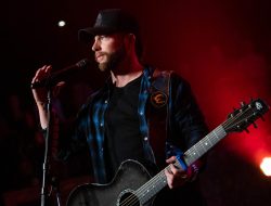 Country Star Celebrates Joyful Expansion: “Our Party of 5 Is Happening!” Country Star Celebrates Joyful Expansion: “Our Party of 5 Is Happening!”