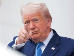 Appellate Court Reinstates Trump’s Tariffs Hours After Lower Court Rejects Them