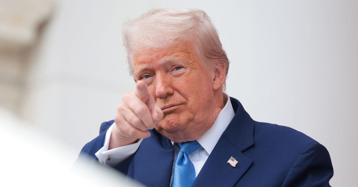 Appellate Court Reinstates Trump’s Tariffs Hours After Lower Court Rejects Them