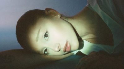 Lirik Lagu Twilight Zone – Ariana Grande: Kekaisaran Eksplorasi Makna