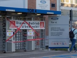 Cologne: Ford Workers in Germany Stage First-Ever Strike