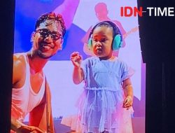 Nina Naik Panggung Konser Feast: Kisah Cinta dan Duka