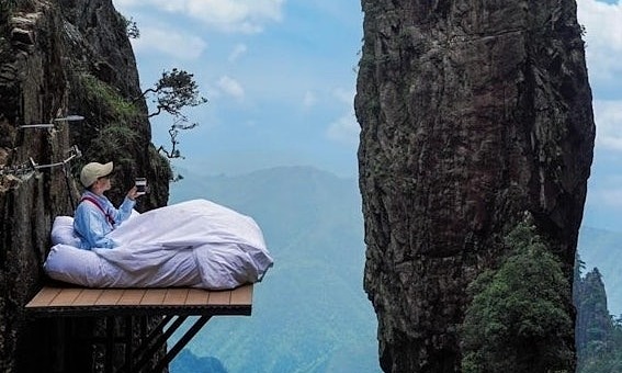 Death-Defying Bed Hang: Perched 1,600 Meters Up a Cliff in China