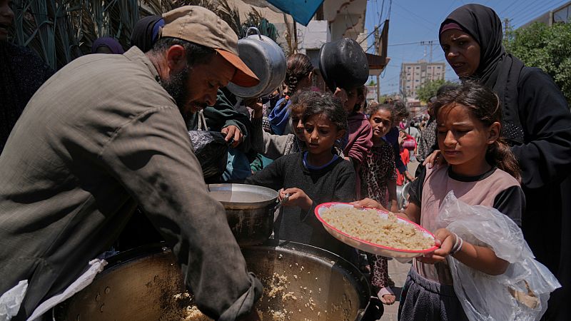 Long Queues for Food Emerge as Hunger Soars in Gaza