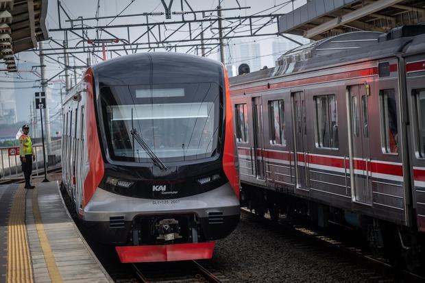 Jadwal Terbaru Commuter Line Bogor-Cikarang dengan KRL Cina yang Membuat Penumpang Terpesona