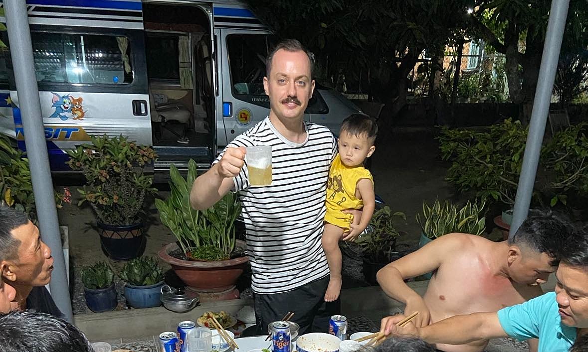 Expats Weigh In: How Alcohol in Vietnam Fosters Unity, Not Arguments