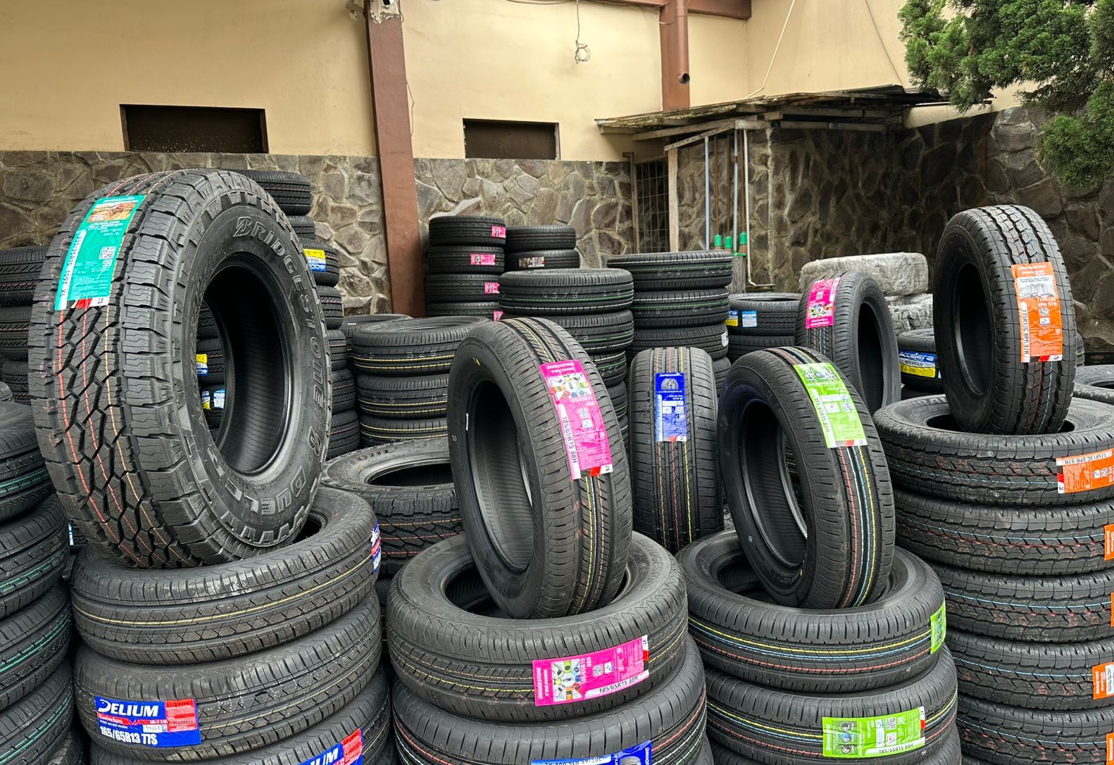 Harga Terbaik Ban Bridgestone Avanza dan Xenia: Beli Empat, Simpan Lebih Banyak