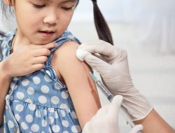 Pfizer CEO Battles RFK Jr. Over mRNA Vaccines: The Cancer Link Controversy Pfizer CEO Battles RFK Jr. Over mRNA Vaccines: The Cancer Link Controversy