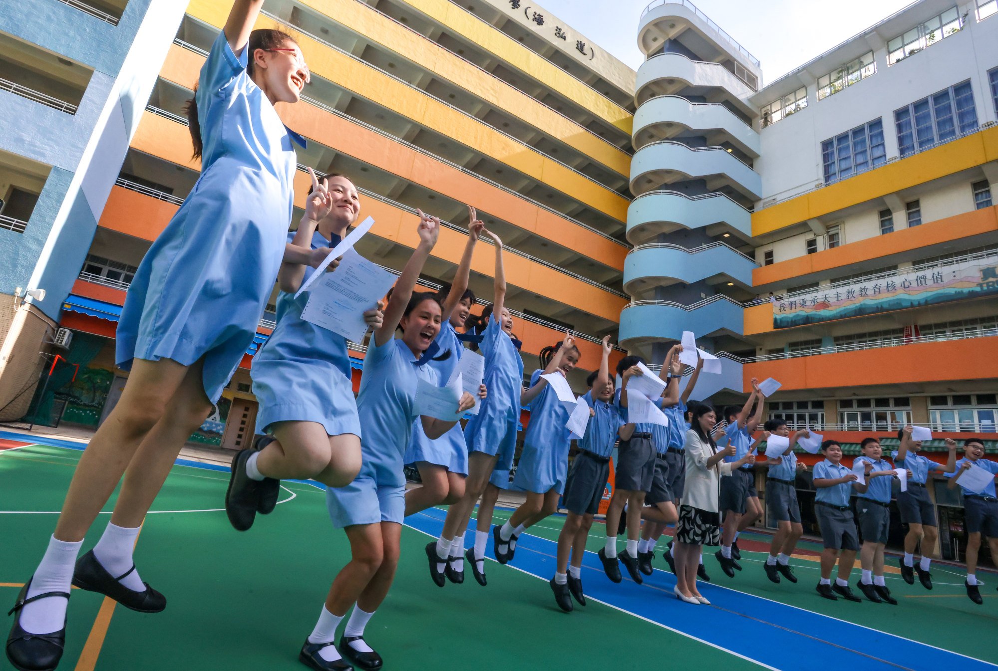 Hong Kong Principals Protest Expansion of Popular Schools Without Consultation