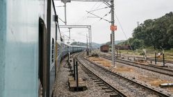 Warga Pangandaran Sambut Kebahagiaan: Jalur KA Bandung–Pangandaran Siap Diaktifkan Kembali