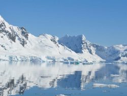 NASA Satellites Reveal Antarctica’s Ice Gain Amid Rising Global Temperatures, Stumping Scientists NASA Satellites Reveal Antarctica’s Ice Gain Amid Rising Global Temperatures, Stumping Scientists