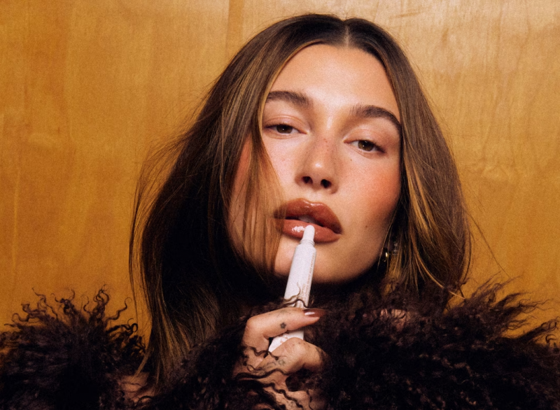 e.l.f. Beauty Beli Rhode Seharga 16 Triliun: Apa Nasib Brand Hailey Bieber Ini?