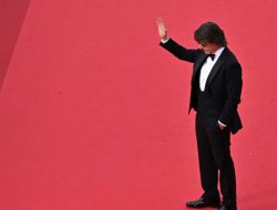 Cannes Red Carpet Reborn: Handbags, Hats, and Slippers Transform Starlight into Style Cannes Red Carpet Reborn: Handbags, Hats, and Slippers Transform Starlight into Style