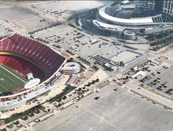 Missouri Governor Signs Bill to Fund Stadium Development Missouri Governor Signs Bill to Fund Stadium Development
