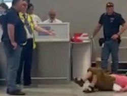 Chinese Tourist’s Viral Meltdown at Airport Over Overweight Luggage
