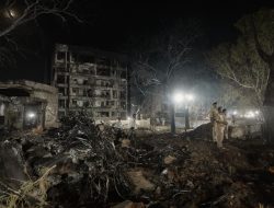 Search for Clues Commences After Air India Tragedy Claims 241 Lives Search for Clues Commences After Air India Tragedy Claims 241 Lives