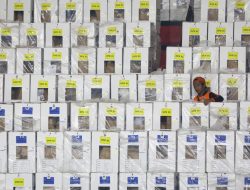 Pemprov Kalsel Berikan Rp15,4 Miliar untuk 9 Partai Politik Pemprov Kalsel Berikan Rp15,4 Miliar untuk 9 Partai Politik