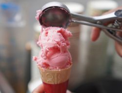 The Genius Ice Cream Cone Hack You Wish You’d Known Sooner