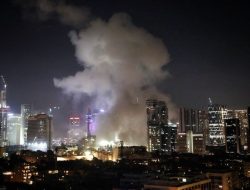 Iran Serang Israel dengan Rudal Balistik di Yerusalem dan Tel Aviv Balas Serangan ke Natanz Iran Serang Israel dengan Rudal Balistik di Yerusalem dan Tel Aviv Balas Serangan ke Natanz