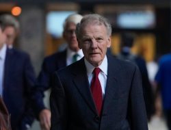 Ex-Govt. Leader Mike Madigan Sentenced to 7.5 Years: Illinois House Speaker Falls From Grace Ex-Govt. Leader Mike Madigan Sentenced to 7.5 Years: Illinois House Speaker Falls From Grace