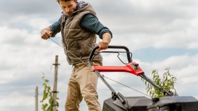 Is Your Lawn Mower Struggling to Start? Here’s What Might Be Wrong.