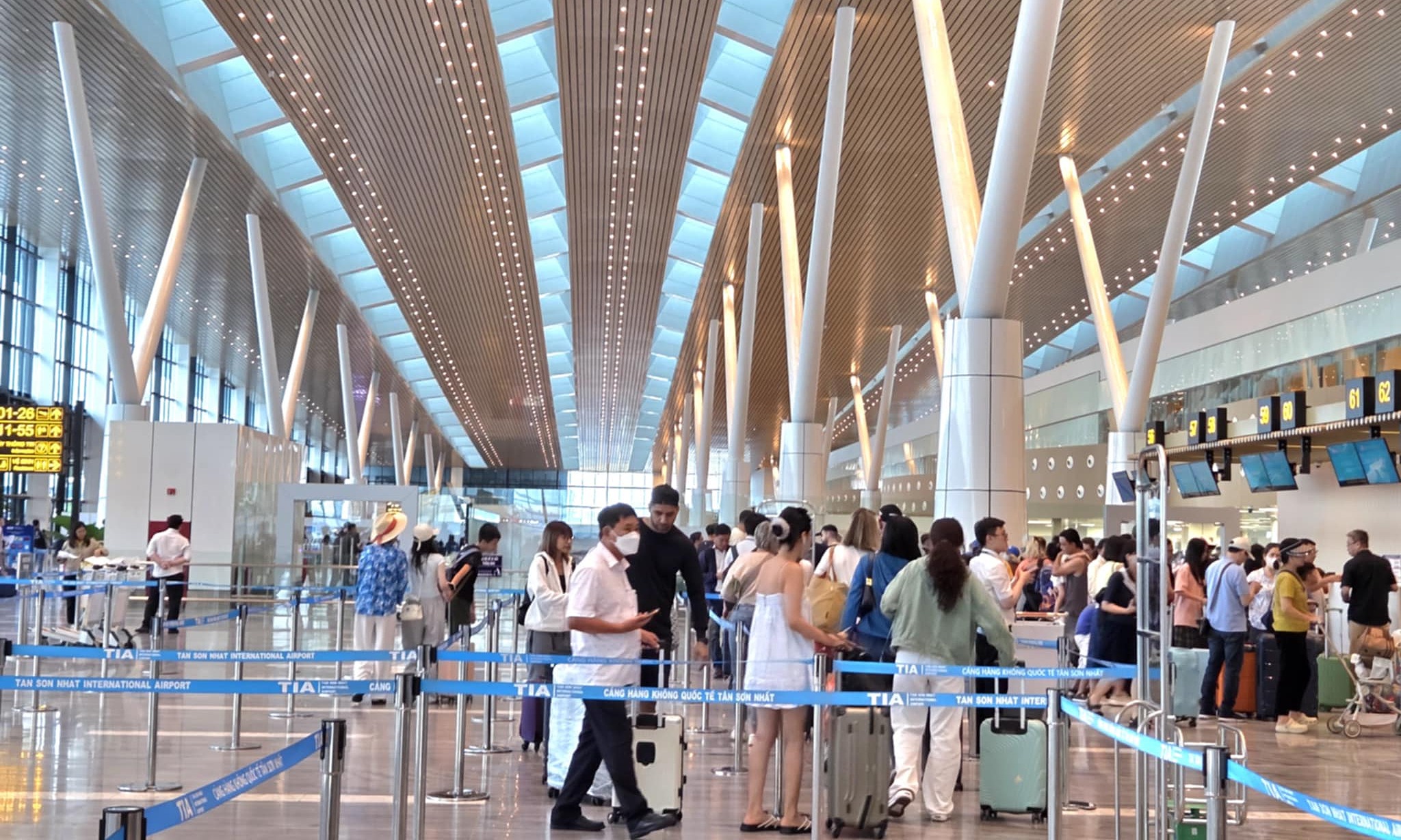 In Just 60 Seconds: My Effortless Flight Procedures Experience at Vietnam’s Biggest Domestic Terminal