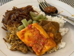 Menikmati Kelezatan Nasi Empal di Surabaya: 3 Tempat Spesial Ini Wajib Dicoba!