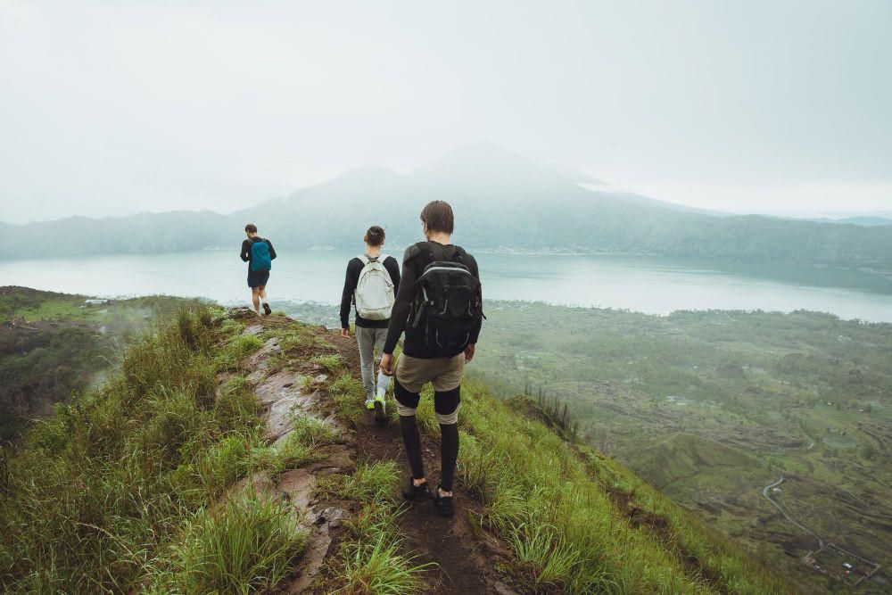 7 Tips Menghindari Kram Otot Saat Mendaki Gunung