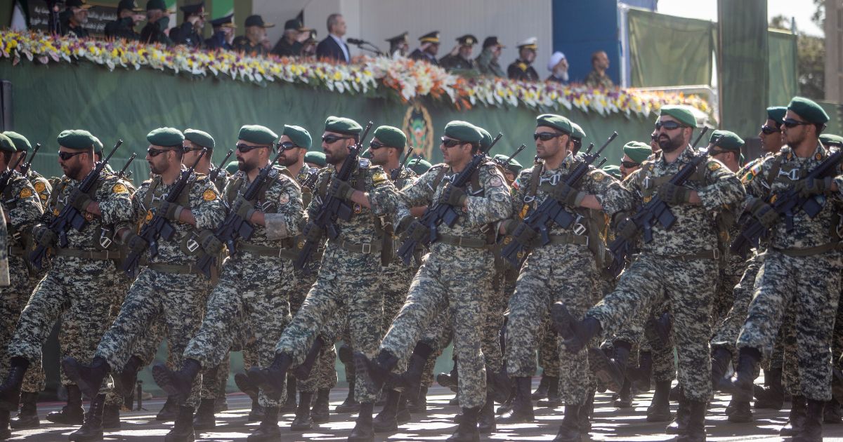Iran Vows Retaliation Against U.S. Bases as Trump’s Middle East Team Scatters
