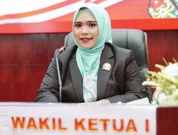 Dina Maulidah: Perempuan Harus Buktikan Kontribusi Mereka Dina Maulidah: Perempuan Harus Buktikan Kontribusi Mereka