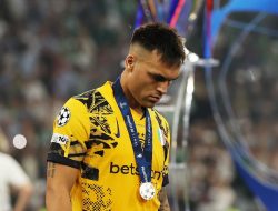 Inter star Lautaro Martinez says he went five days without speaking after 5-0 Champions League loss to PSG Inter star Lautaro Martinez says he went five days without speaking after 5-0 Champions League loss to PSG