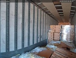.4M Nintendo Switch Heist: Thieves Steal Over 2,000 Consoles From Truck .4M Nintendo Switch Heist: Thieves Steal Over 2,000 Consoles From Truck