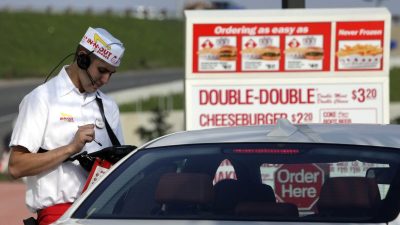 Former In-N-Out employee files M lawsuit alleging discrimination over hairstyle