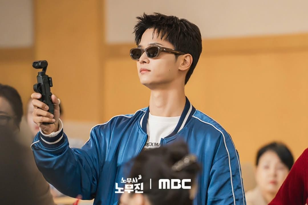 7 Keajaiban Gyeon Woo yang Menawan Hati Hee Joo di Oh My Ghost Clients