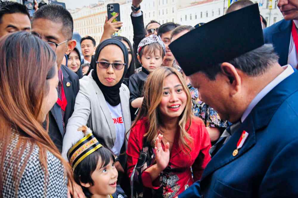 Prabowo ‘Ditodong’ Lego hingga Bangun KJRI di St Petersburg oleh Diaspora Indonesia di Rusia