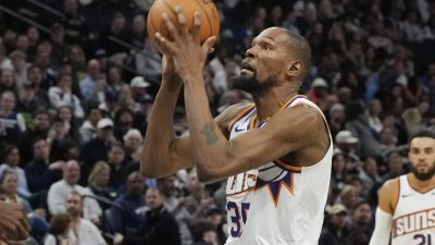 Report: Rockets, Spurs Unlikely to Make Big Moves for Asset-Rich Trade for Kevin Durant