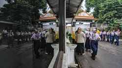Jawaban Menurut Konu Faktor yang Paling Mempengaruhi School Well-Being?