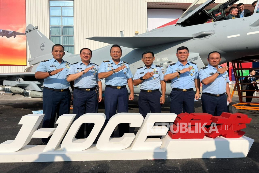 Indonesia Dilaporkan Akuisisi 42 Pesawat Tempur J-10C Chengdu dari China