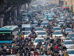 Hanoi Aims for 100% Green Vehicle Adoption Hanoi Aims for 100% Green Vehicle Adoption