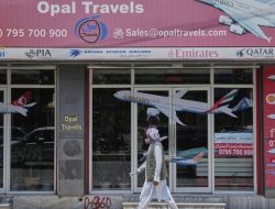 Tory Chief Suggests US-Style Travel Bans Could Be Viable for UK Tory Chief Suggests US-Style Travel Bans Could Be Viable for UK